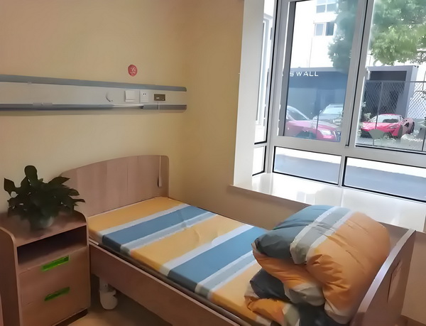 深圳转户口怎么转_这版超人如何应对特朗普的时代 亿了雕爷值4牛腩就估